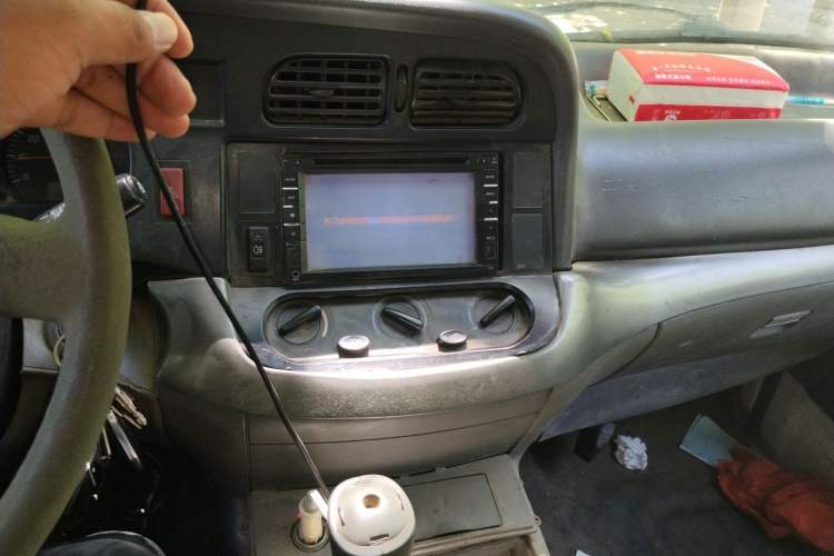Used Jinbei Hiace 2011 2.0L 5th Generation Kuaiyunwang Comfort Type K 4G19 Audio And AC Panel
