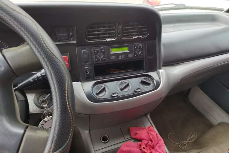 Used Jinbei Hiace 2011 2.0L 5th Generation Kuaiyunwang Comfort Type K 4G19 Audio And AC Panel