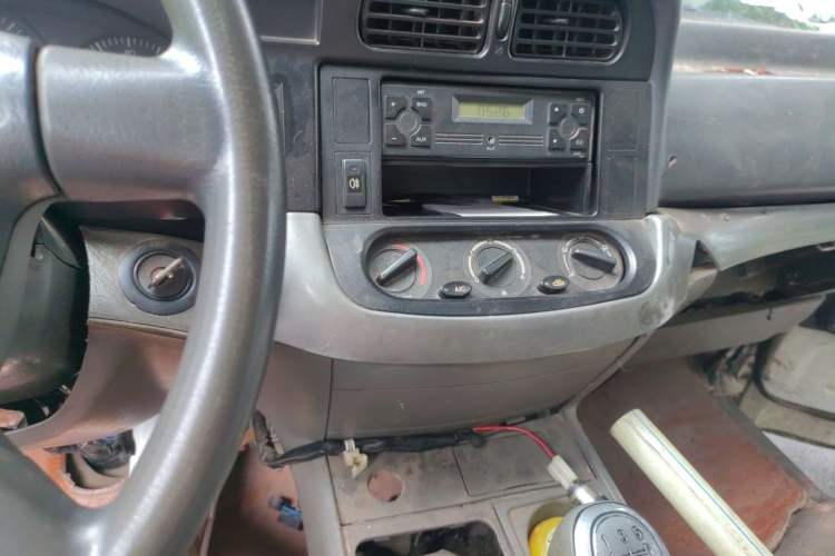Used Jinbei Hiace 2011 2.0L Sixth-Generation Classic Standard 4G20D4B Audio And AC Panel