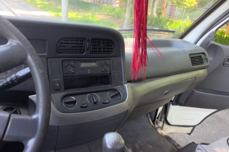 Used Jinbei Hiace 2011 2.0L 5th Generation Kuaiyunwang Comfort Z-Type 4G20B Audio And AC Panel