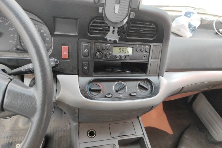 Used Jinbei Hiace 2011 2.0L 5th Generation Kuaiyunwang Comfort Type K 4G19 Audio And AC Panel