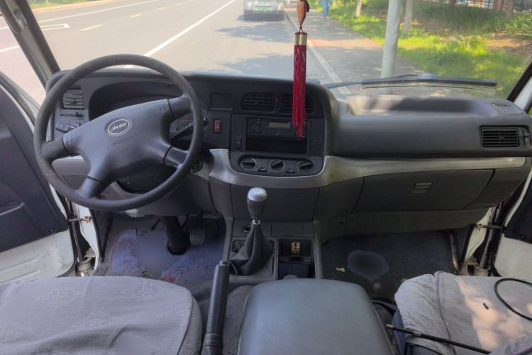 Used Jinbei Hiace 2011 2.0L 5th Generation Kuaiyunwang Comfort Z-Type 4G20B Center Console