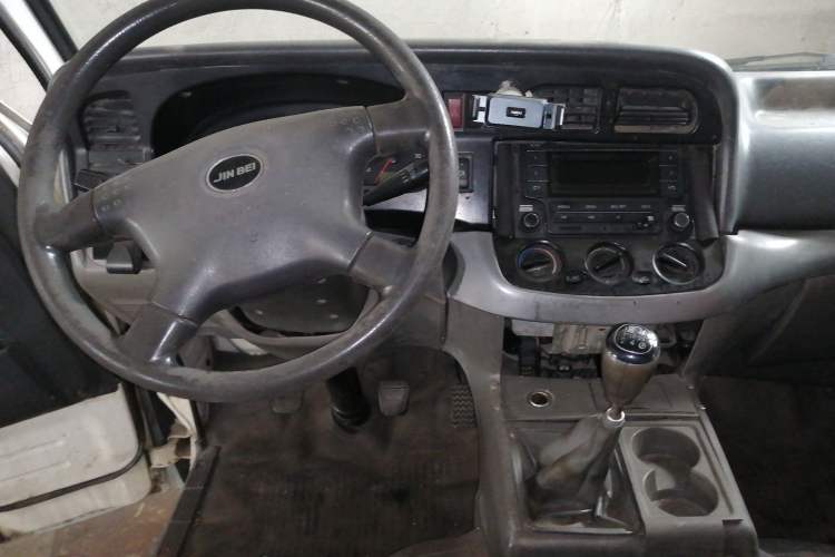 Used Jinbei Hiace 2011 2.0L Fifth-Generation Kuaiyun Classic Model V20 Center Console
