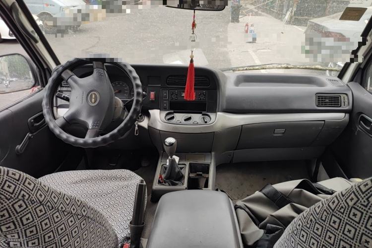 Used Jinbei Hiace 2011 2.0L Fifth-Generation Express Luxury V19 Center Console