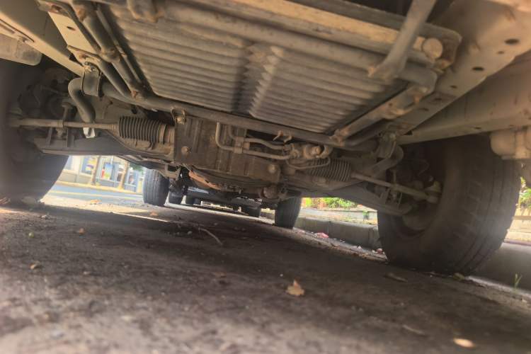 Used Jinbei Hiace 2011 2.0L Fifth-Generation Xiangyun Classic 4G20D4B Chassis Front