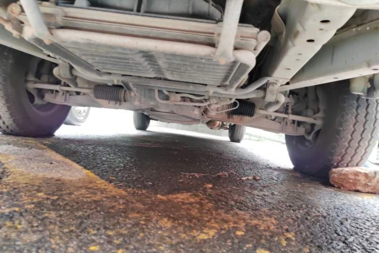 Used Jinbei Hiace 2011 2.0L 5th Generation Kuaiyunwang Comfort Z-Type 4G19 Chassis Front
