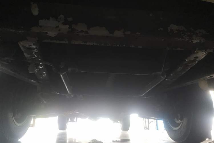 Used Jinbei Hiace 2011 2.0L 5th Generation Kuaiyunwang Luxury Edition 4G19 Chassis Front