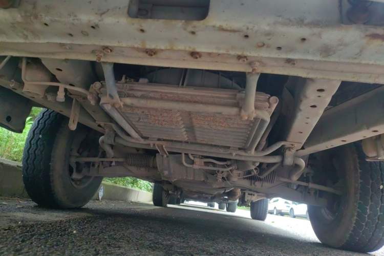 Used Jinbei Hiace 2011 2.0L Sixth-Generation Classic Standard 4G20D4B Chassis Front