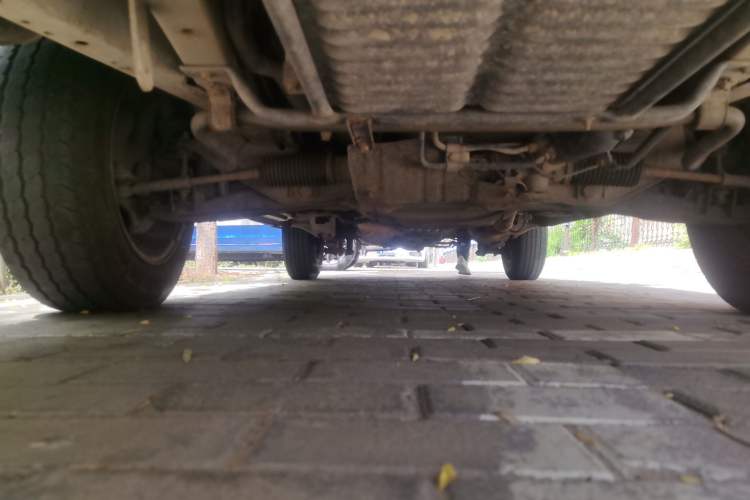Used Jinbei Hiace 2011 2.0L 5th Generation Kuaiyunwang Comfort Z-Type 4G20B Chassis Front