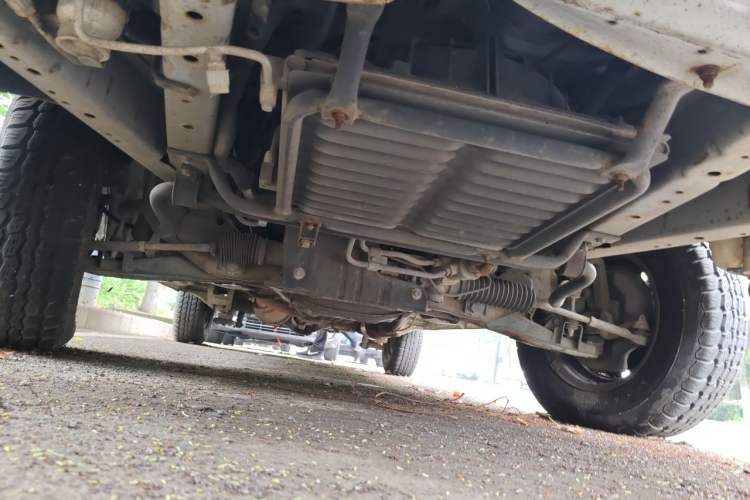 Used Jinbei Hiace 2011 2.0L 5th Generation Kuaiyunwang Standard Version 4G19 Chassis Front