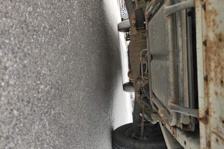 Used Jinbei Hiace 2011 2.0L Fifth-Generation Express Luxury V19 Chassis Front