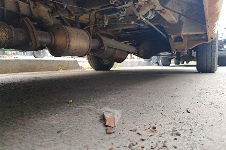 Used Jinbei Hiace 2011 2.0L 5th Generation Kuaiyunwang Standard Version 4G20B Chassis Front Left