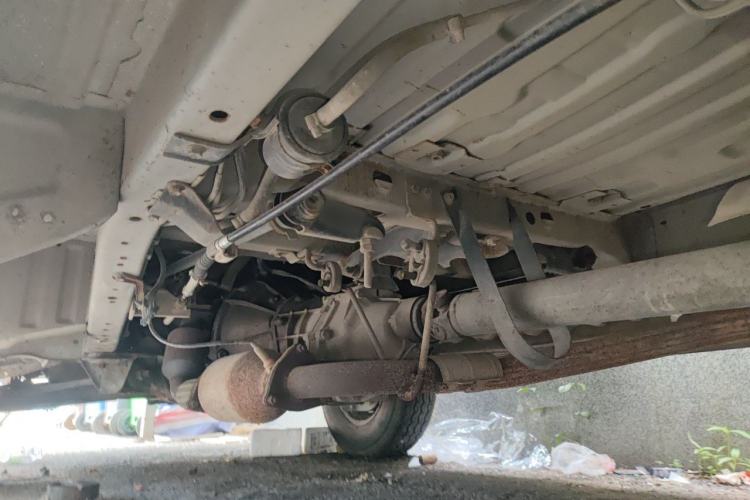 Used Jinbei Hiace 2011 2.0L 5th Generation Kuaiyunwang Standard Version 4G19 Chassis Front Left