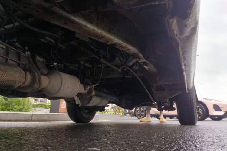 Used Jinbei Hiace 2011 2.0L Fifth-Generation Kuaiyun Classic V19 Chassis Front Left