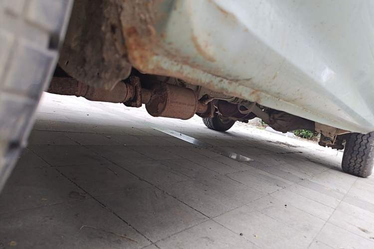 Used Jinbei Hiace 2011 2.0L 5th Generation Xiangyun Comfort Version 4G20D4B Chassis Front Left