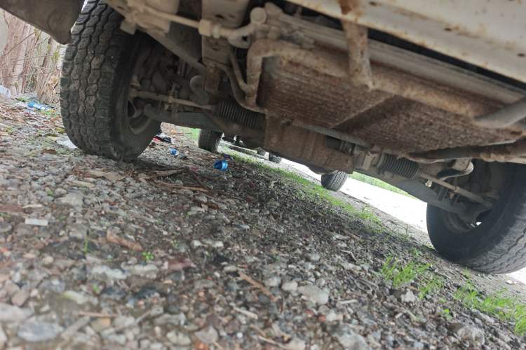 Used Jinbei Hiace 2011 2.0L 5th Generation Kuaiyunwang Standard Version 4G19 Chassis Front