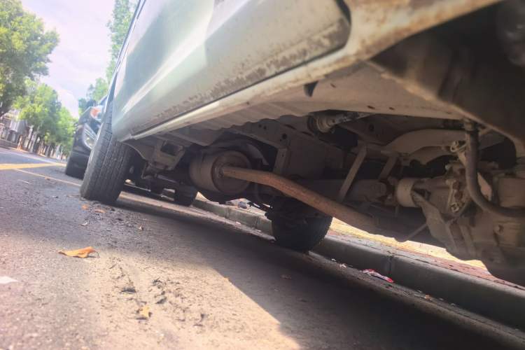 Used Jinbei Hiace 2011 2.0L Fifth-Generation Xiangyun Classic 4G20D4B Chassis Front Right