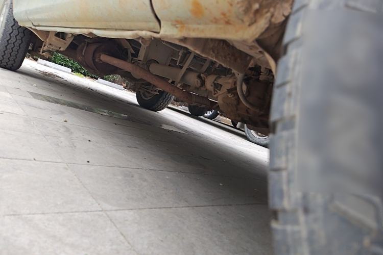 Used Jinbei Hiace 2011 2.0L 5th Generation Xiangyun Comfort Version 4G20D4B Chassis Front Right