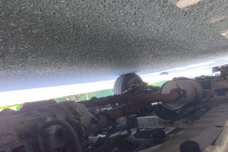 Used Jinbei Hiace 2011 2.0L 5th Generation Kuaiyunwang Comfort Z-Type 4G20B Chassis Front Right