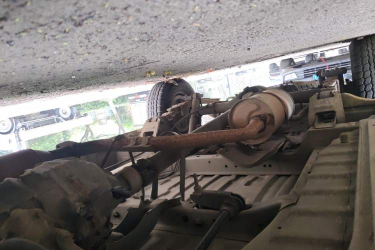 Used Jinbei Hiace 2011 2.0L 5th Generation Kuaiyunwang Standard Version 4G19 Chassis Front Right