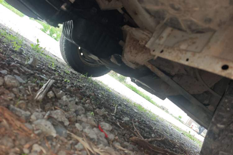 Used Jinbei Hiace 2011 2.0L 5th Generation Kuaiyunwang Standard Version 4G19 Chassis Front Right
