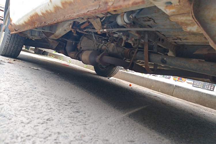 Used Jinbei Hiace 2011 2.0L 5th Generation Kuaiyunwang Standard Version 4G20B Chassis Rear Left