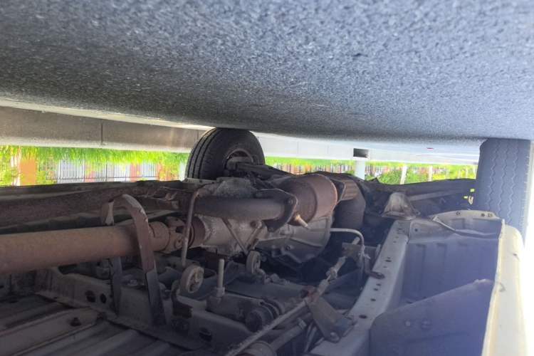 Used Jinbei Hiace 2011 2.0L 5th Generation Kuaiyunwang Comfort Z-Type 4G20B Chassis Rear Left