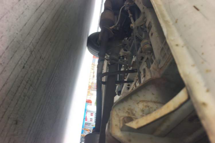 Used Jinbei Hiace 2011 2.0L 5th Generation Kuaiyunwang Luxury Edition 4G19 Chassis Rear Left
