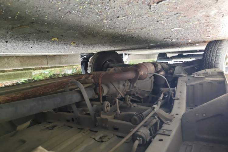Used Jinbei Hiace 2011 2.0L 5th Generation Kuaiyunwang Standard Version 4G19 Chassis Rear Left