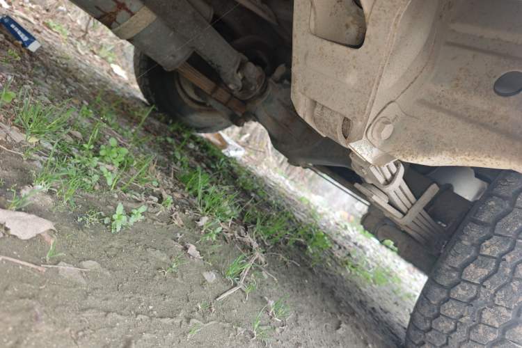 Used Jinbei Hiace 2011 2.0L 5th Generation Kuaiyunwang Standard Version 4G19 Chassis Rear Left