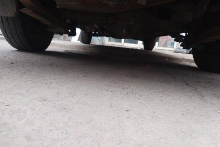 Used Jinbei Hiace 2011 2.0L 5th Generation Kuaiyunwang Standard Version 4G19 Chassis Rear