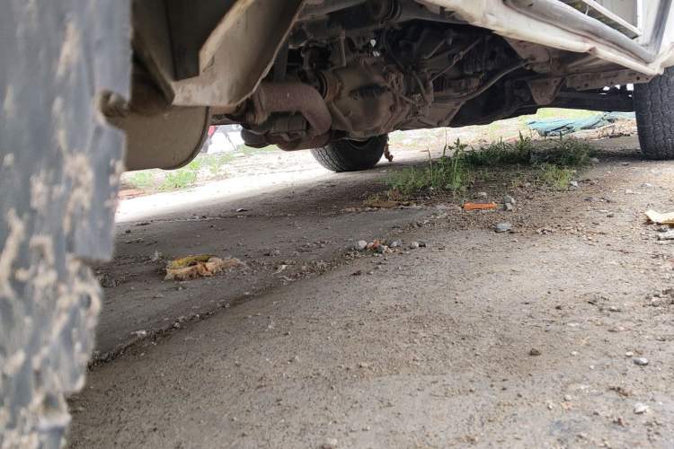 Used Jinbei Hiace 2011 2.0L 5th Generation Kuaiyunwang Standard Version 4G19 Chassis Rear Right