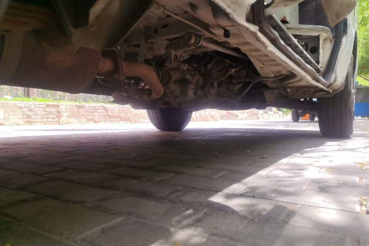 Used Jinbei Hiace 2011 2.0L 5th Generation Kuaiyunwang Comfort Z-Type 4G20B Chassis Rear Right