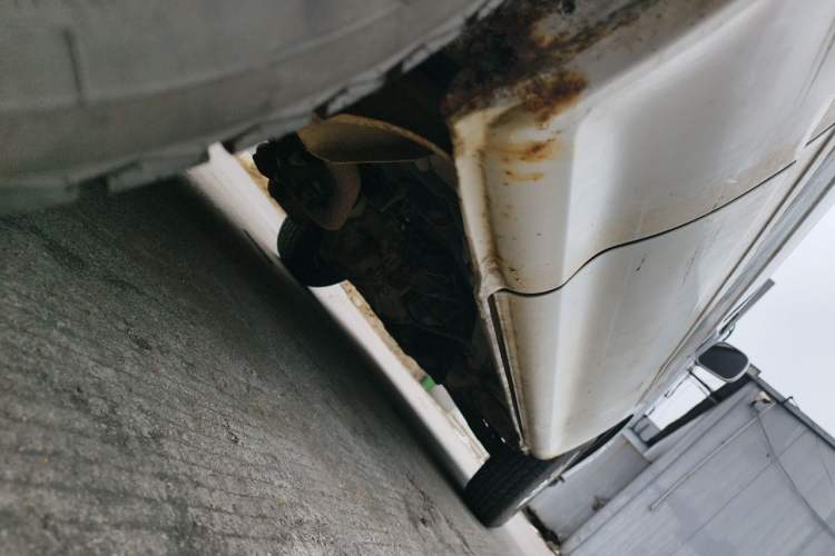 Used Jinbei Hiace 2011 2.0L Fifth-Generation Kuaiyunwang Standard Version 4G21B Chassis Rear Right