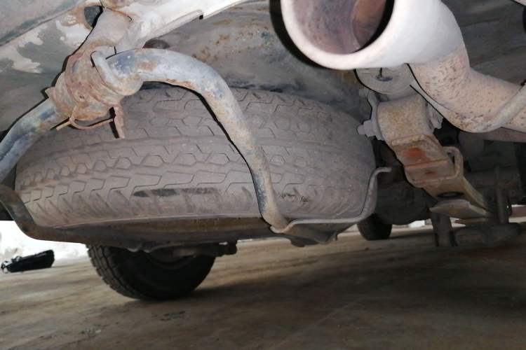 Used Jinbei Hiace 2011 2.0L Fifth-Generation Kuaiyun Classic Model V20 Chassis Rear Right