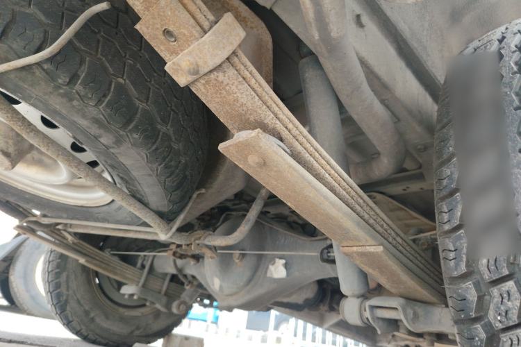Used Jinbei Hiace 2011 2.0L 5th Generation Kuaiyunwang Luxury Version 4G20B Chassis Rear Right