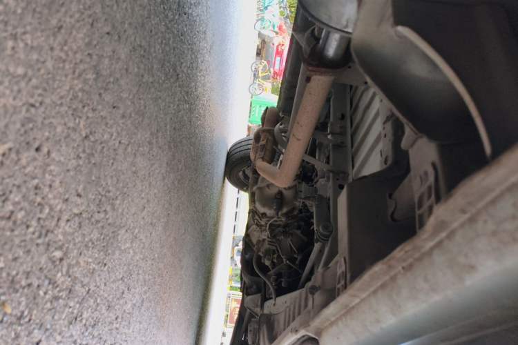 Used Jinbei Hiace 2011 2.0L Sixth-Generation Classic Standard 4G20D4B Chassis Rear Right
