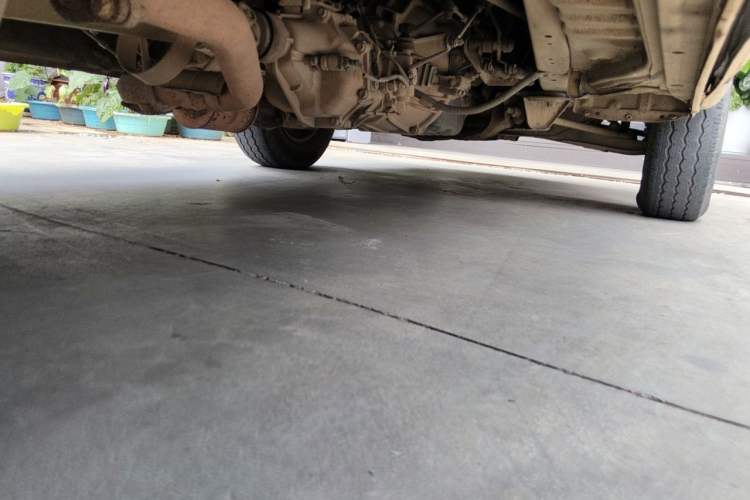 Used Jinbei Hiace 2011 2.0L Fifth-Generation Kuaiyun Classic V19 Chassis Rear Right