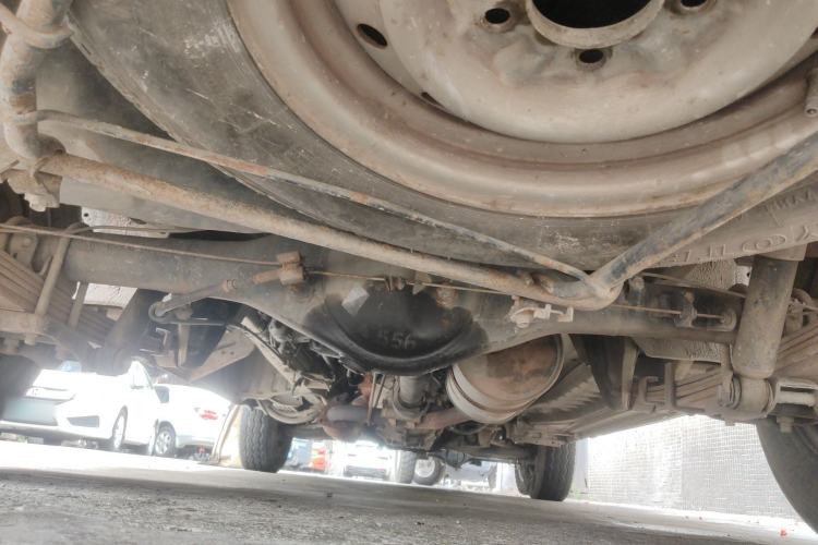 Used Jinbei Hiace 2011 2.0L 5th Generation Kuaiyunwang Standard Version 4G20B Chassis Rear