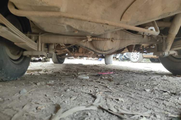 Used Jinbei Hiace 2011 2.0L 5th Generation Power King Comfort Version 4G20D4B Chassis Rear