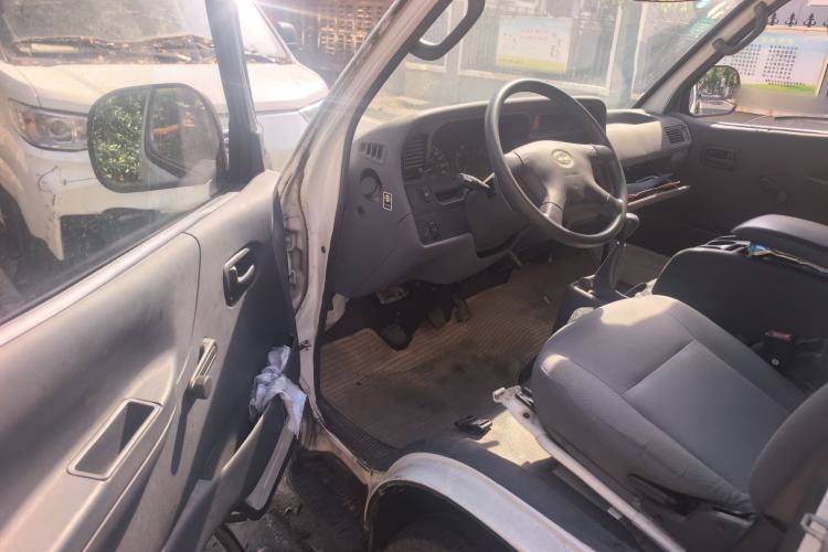 Used Jinbei Hiace 2011 2.0L Fifth-Generation Xiangyun Classic 4G20D4B Driver Seat