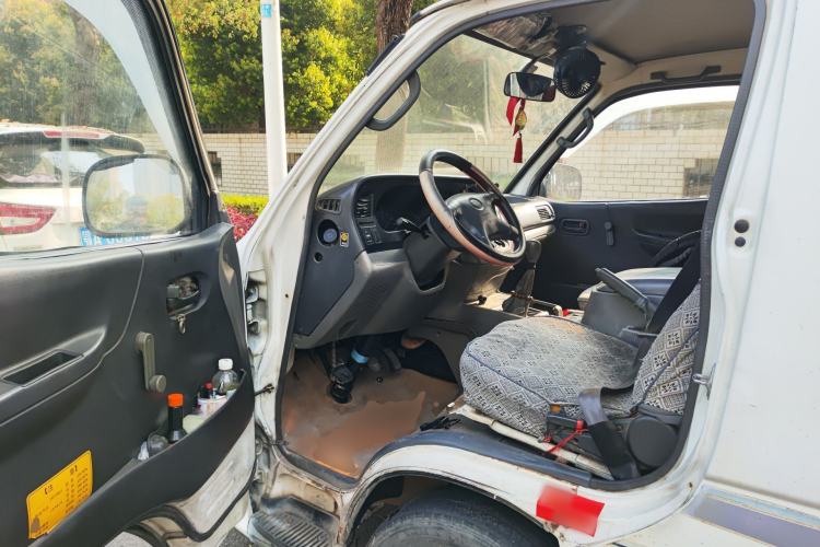 Used Jinbei Hiace 2011 2.0L 5th Generation Kuaiyunwang Standard Version 4G20B Driver Seat