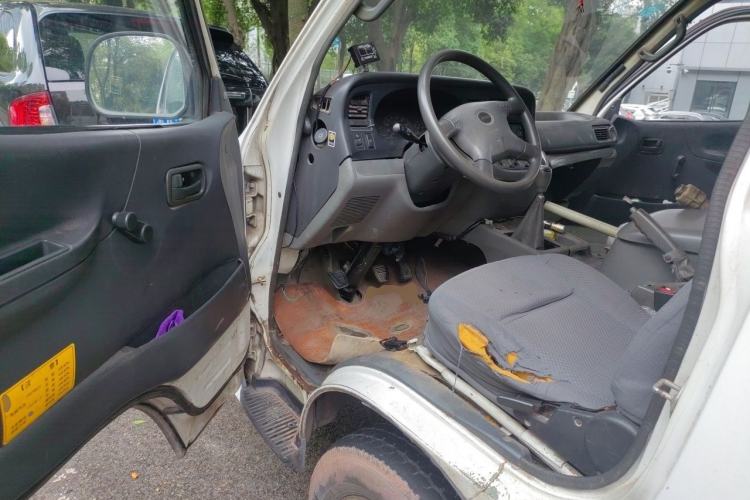 Used Jinbei Hiace 2011 2.0L Sixth-Generation Classic Standard 4G20D4B Driver Seat