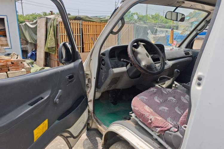 Used Jinbei Hiace 2011 2.0L 5th Generation Kuaiyunwang Luxury Edition 4G19 Driver Seat