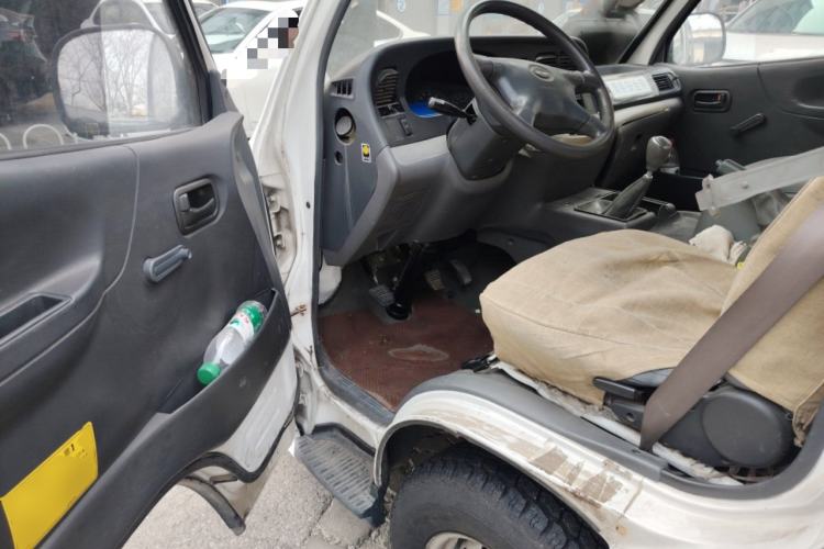 Used Jinbei Hiace 2011 2.0L 5th Generation Kuaiyunwang Luxury Version 4G20B Driver Seat