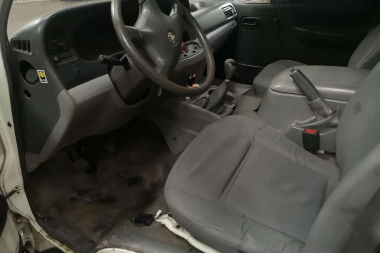Used Jinbei Hiace 2011 2.0L 5th Generation Kuaiyunwang Luxury Version 4G20B Driver Seat
