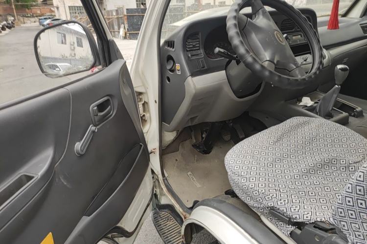 Used Jinbei Hiace 2011 2.0L Fifth-Generation Express Luxury V19 Driver Seat