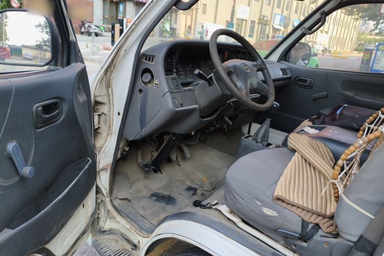 Used Jinbei Hiace 2011 2.0L Sixth-Generation Classic Standard 4G20D4B Driver Seat