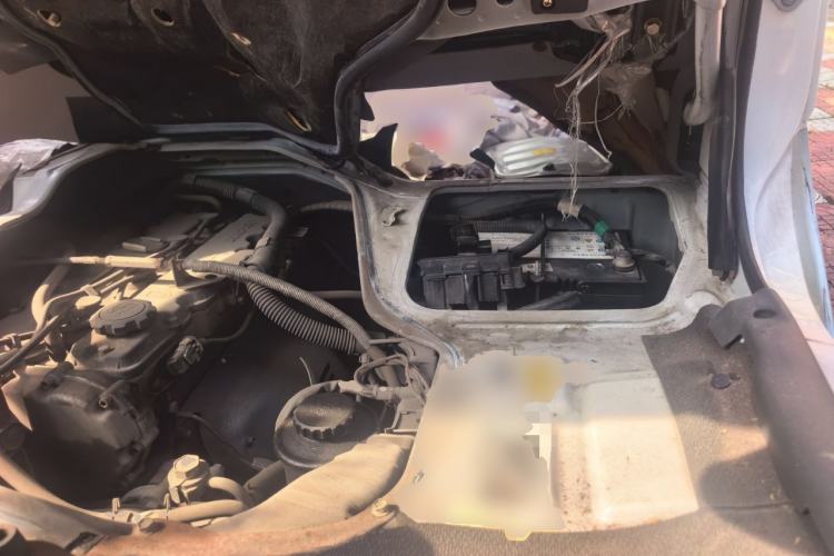 Used Jinbei Hiace 2011 2.0L Fifth-Generation Xiangyun Classic 4G20D4B Engine Bay