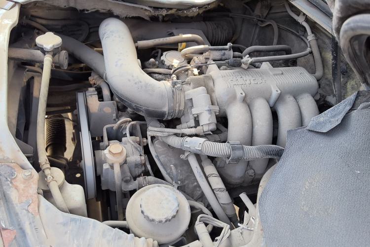 Used Jinbei Hiace 2011 2.0L 5th Generation Kuaiyunwang Standard Version 4G20B Engine Bay